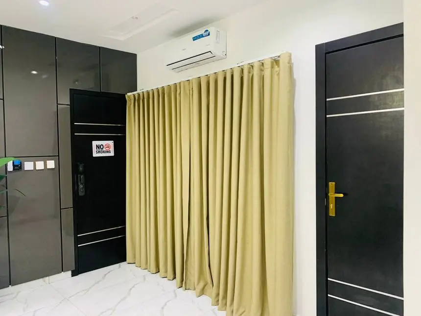 Priestley — Guest Room